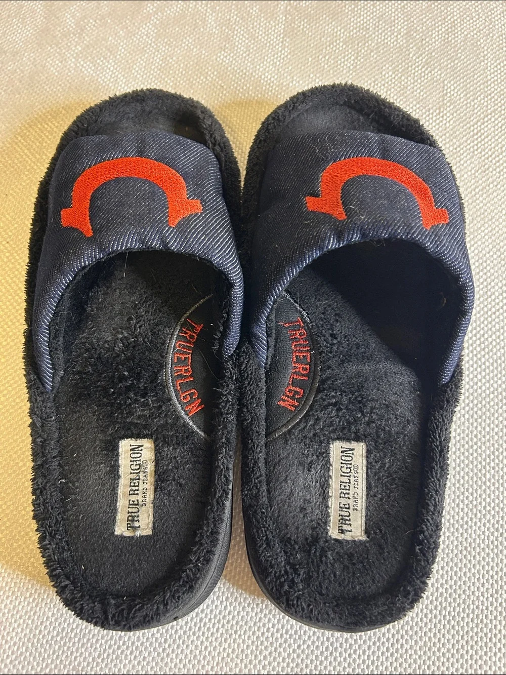 Men’s True Religion Slippers Slides  Size M (9-10)